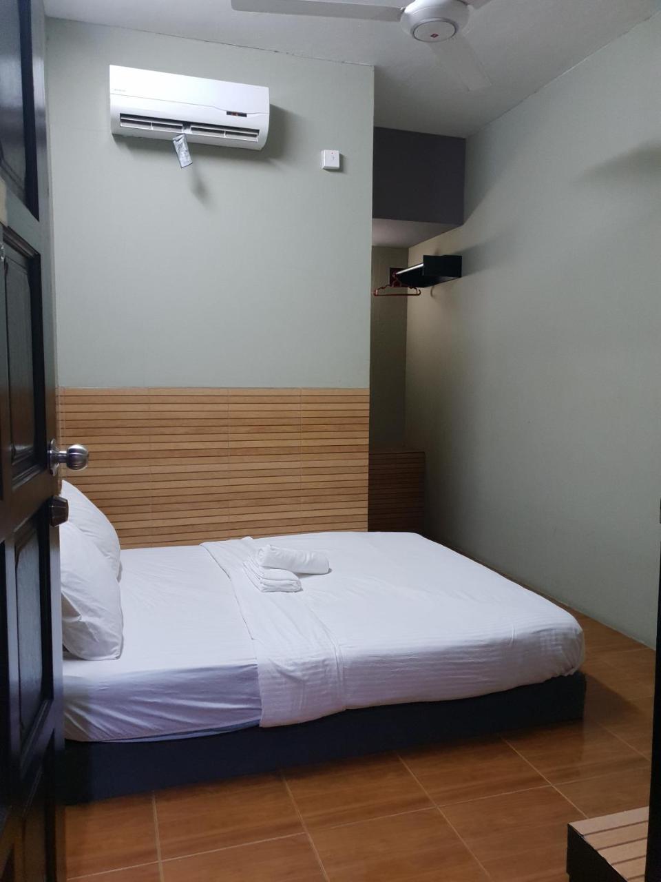 Qing Yun Rest House Gadong 1St Branch Kampong Gadong Esterno foto